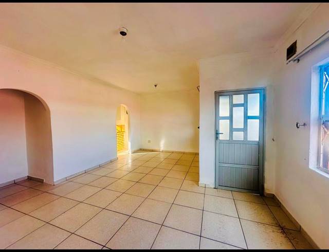 2 BEDROOM PROPERTY TO RENT IN MONTCLAIR